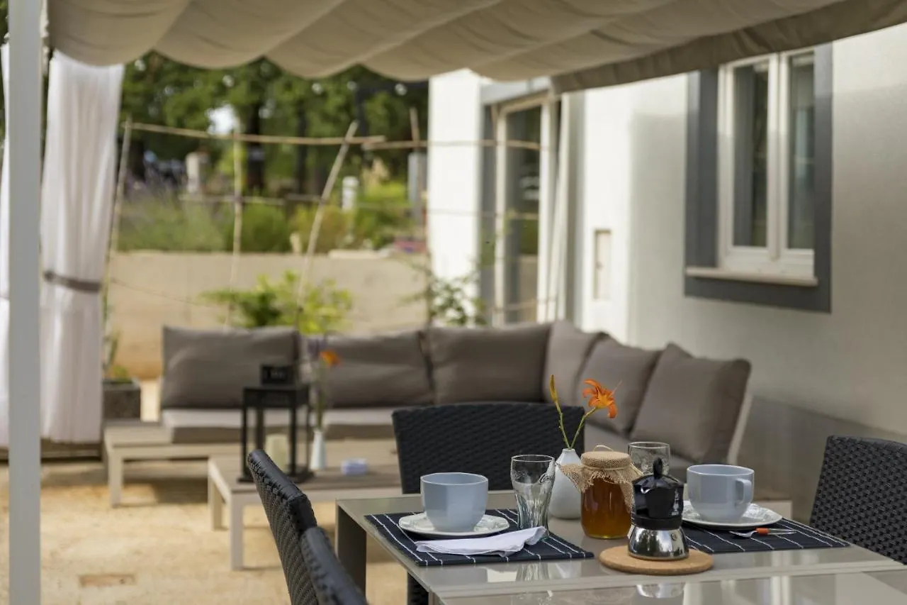 Holiday home Luxury Villa Cetiri Hrasta Pican